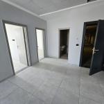 polyclinic for rent in Hale town